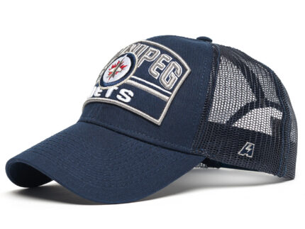 Бейсболка летняя NHL Winnipeg Jets  с сеточкой