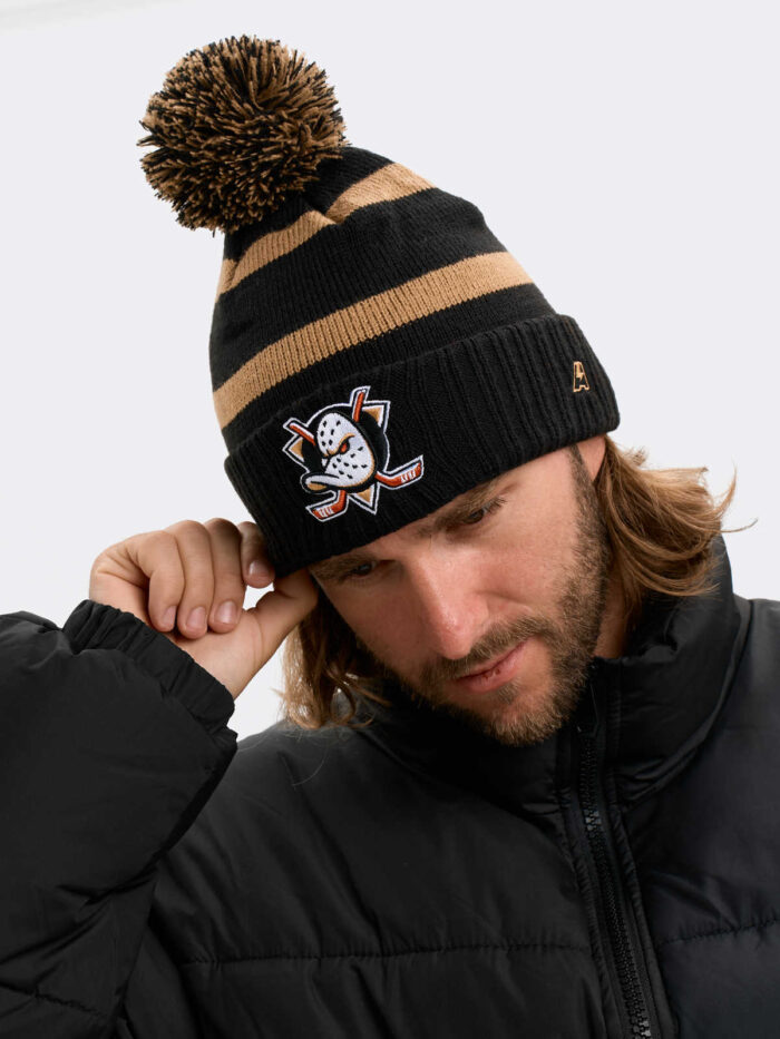 Шапка NHL Anaheim Ducks в полоску