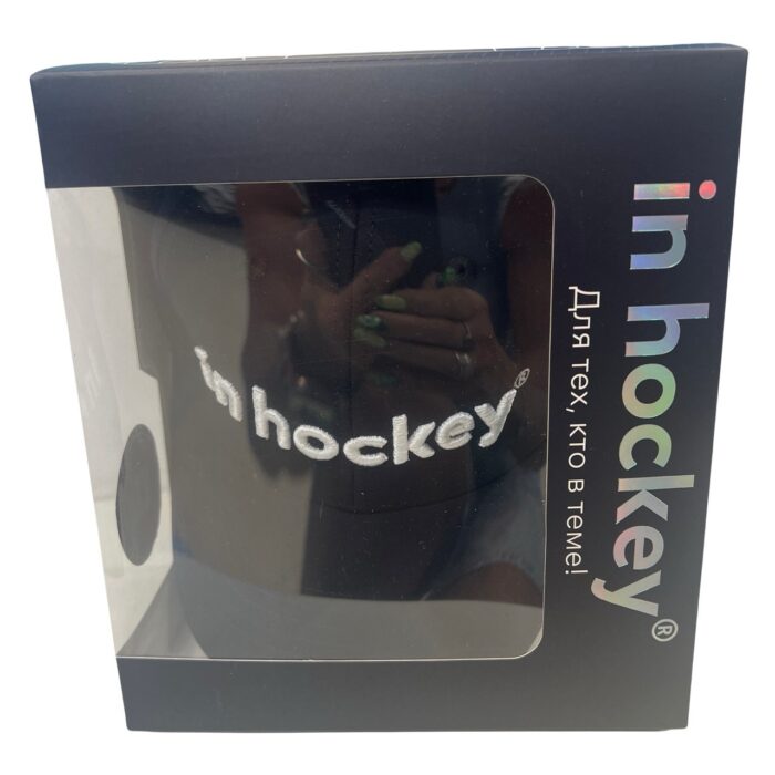 Бейсболка чёрная In Hockey с белой вышивкой 2025