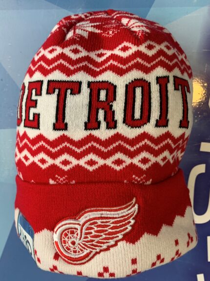 Шапка NHL Detroit Red Wings New Era без помпона(снежинки)