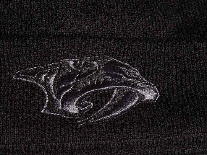 Шапка с отворотом NHL Nashville Predators (черная)