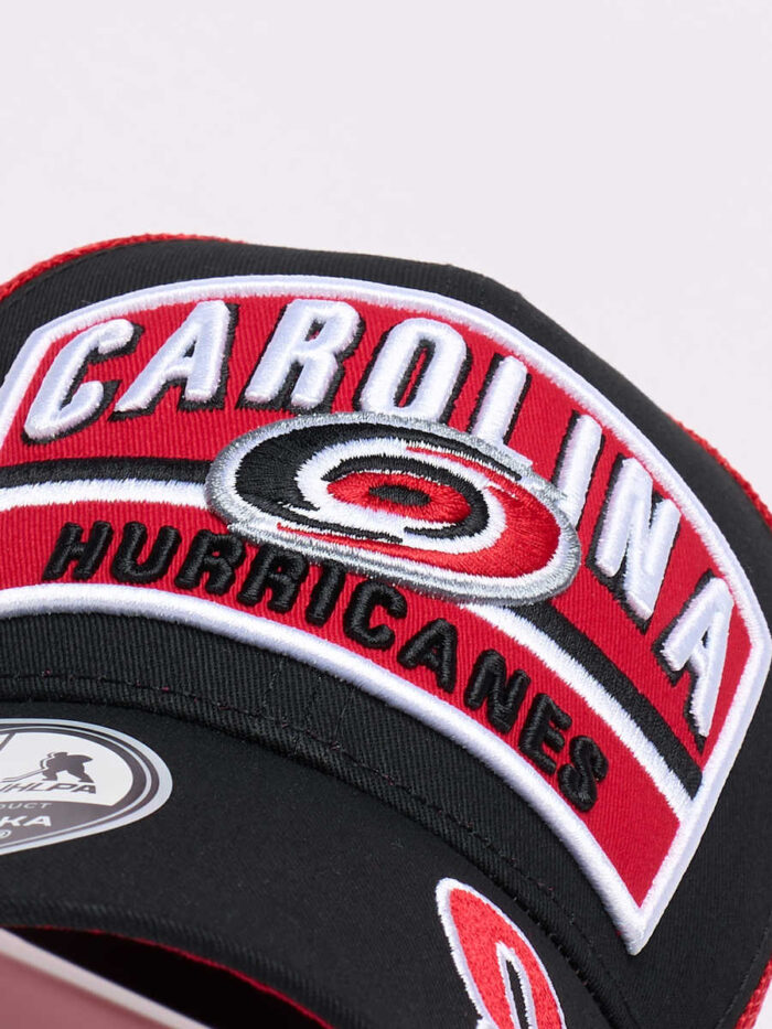 Бейсболка NHL Carolina Hurricanes № 8