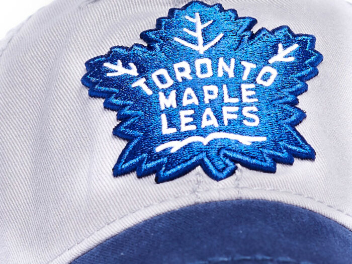 Бейсболка NHL Toronto Maple Leafs (серая)
